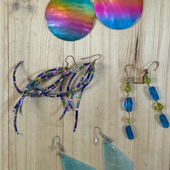 Colorful Earring Set – Lot of 4 | 2000’s Y2K Style | Good Condition - Picture 6 of 6